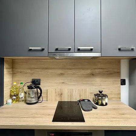 شقة Family فارنا